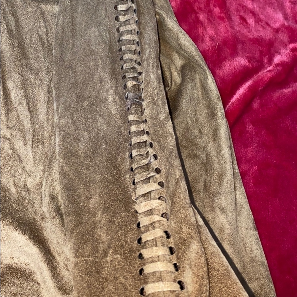 Suede top - Picture 4 of 8